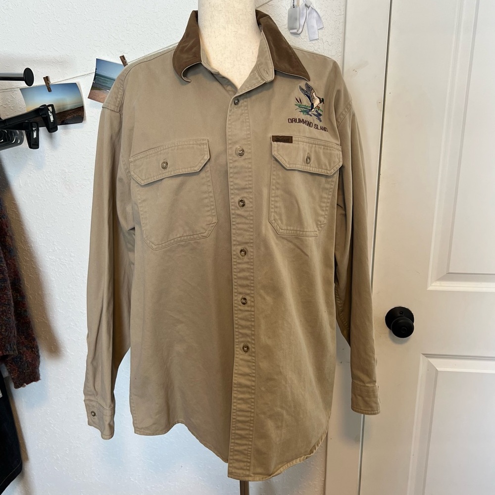 VNTG Woolrich Drummond Island Embroidered Heavy-duty Button Up